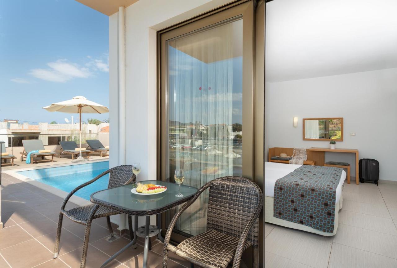 Iolida Beach By Smile Hotels Agia Marina  ภายนอก รูปภาพ
