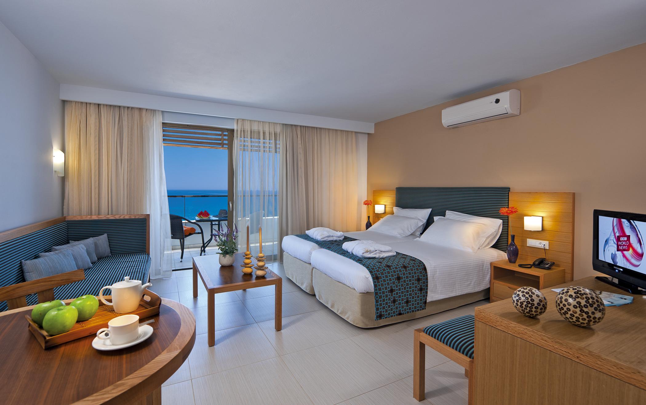 Iolida Beach By Smile Hotels Agia Marina  ภายนอก รูปภาพ