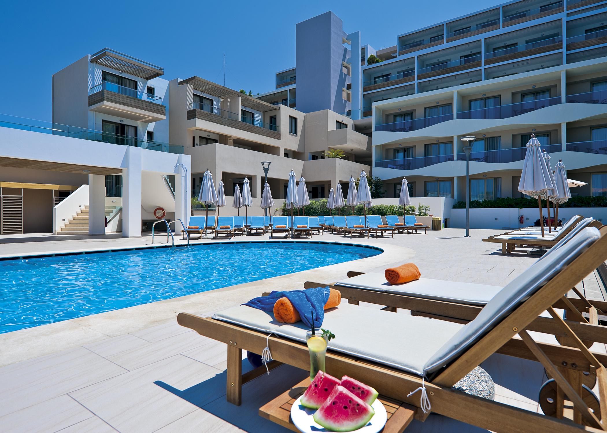 Iolida Beach By Smile Hotels Agia Marina  ภายนอก รูปภาพ