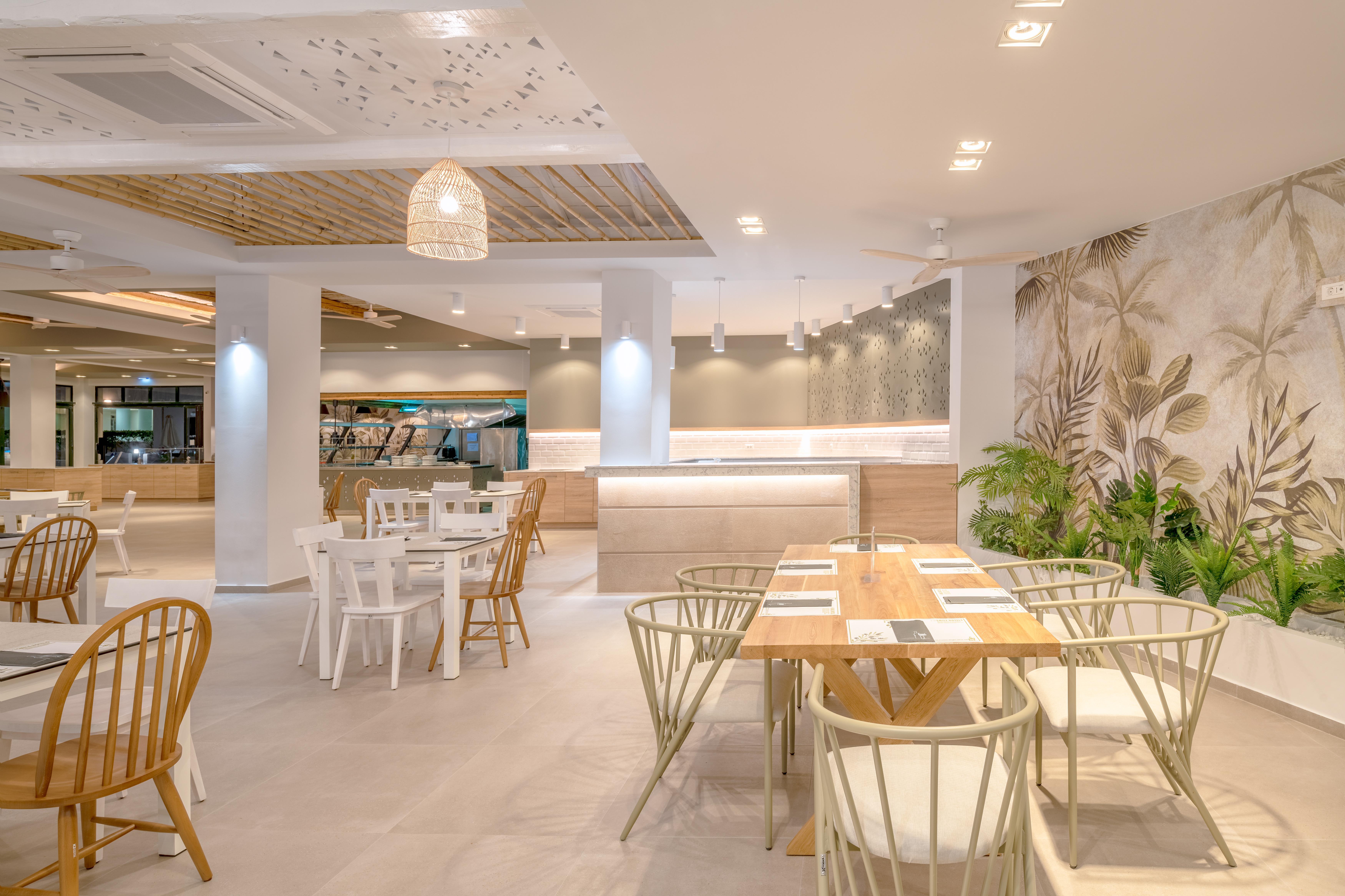 Iolida Beach By Smile Hotels Agia Marina  ภายนอก รูปภาพ